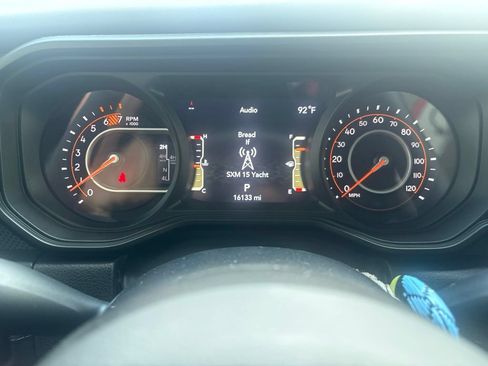 Used 2024 Jeep Wrangler Unlimited Rubicon AWD/4WD image 19