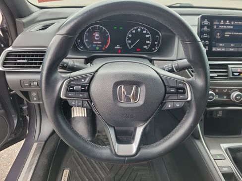 Used 2018 Honda Accord Sport image 21