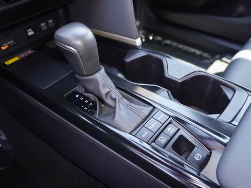 Certified 2025 Toyota Camry SE FWD image 17