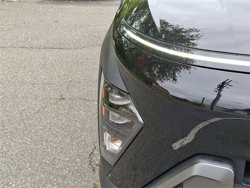 Certified 2024 Hyundai Kona SEL w/ Convenience Package image 28