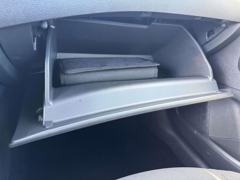 Used 2025 Nissan Sentra SV w/ All-Weather Package image 32