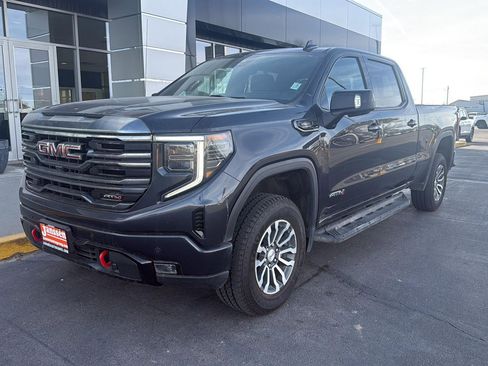 Used 2023 GMC Sierra 1500 AT4 w/ Technology Package image 31