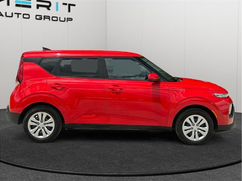 Used 2020 Kia Soul LX FWD image 10