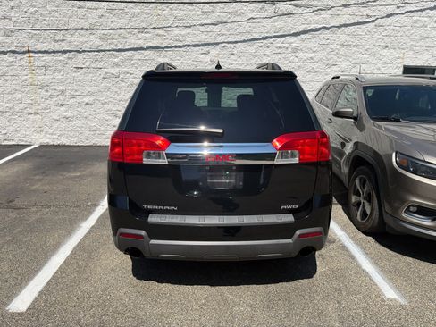 Used 2014 GMC Terrain SLE w/ Chrome Package AWD/4WD image 3