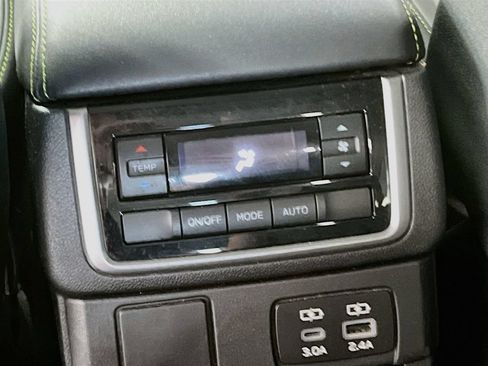 Used 2025 Subaru Ascent Onyx Edition AWD/4WD image 26