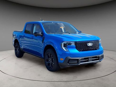 New 2026 Ford Maverick Lariat w/ Black Appearance Package image 14