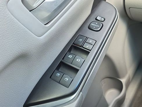 Used 2017 Toyota Camry LE image 13