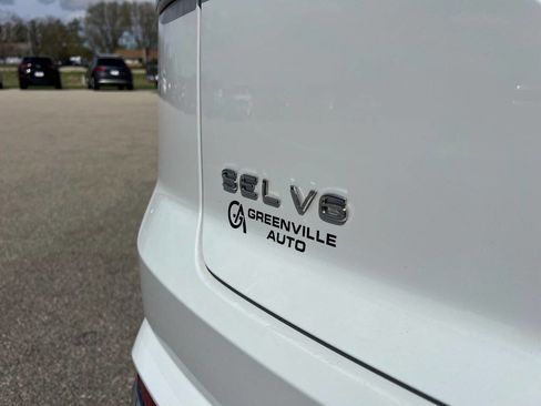 Used 2022 Volkswagen Atlas Cross Sport SEL R-Line AWD/4WD image 27