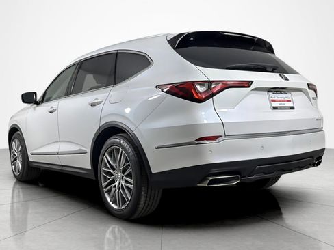 Used 2022 Acura MDX SH-AWD w/ Advance Package image 3