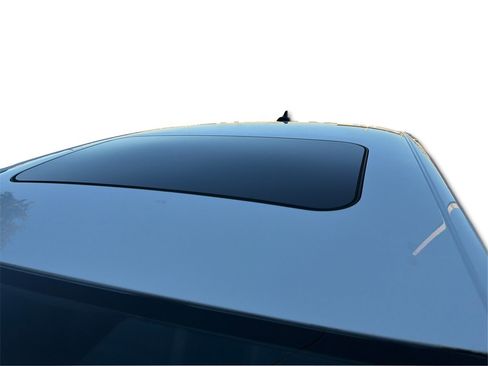 Used 2017 Volkswagen Jetta Wolfsburg Edition image 13