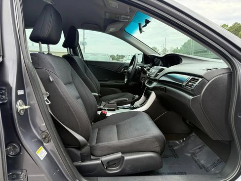 Used 2013 Honda Accord Sport image 11