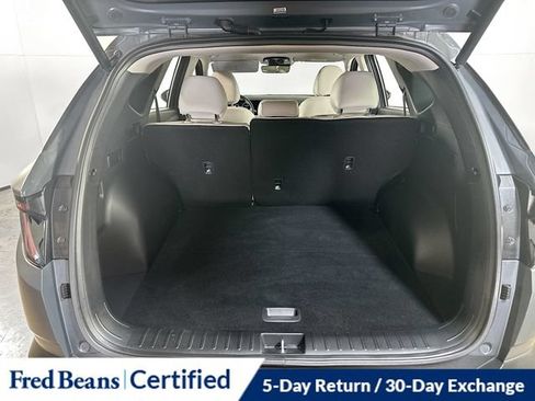 Certified 2025 Hyundai Tucson Limited AWD/4WD image 12