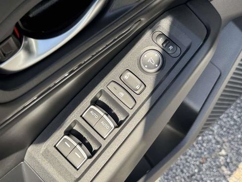 Used 2025 Honda Accord EX-L image 16
