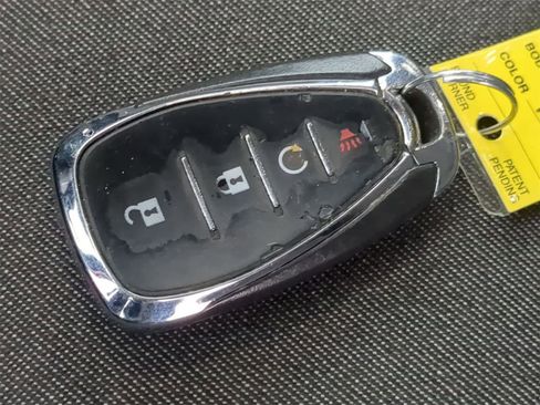 Used 2020 Chevrolet Equinox LT w/ LPO, Floor Liner Package image 41