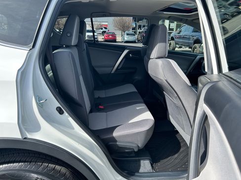 Used 2014 Toyota RAV4 XLE image 24