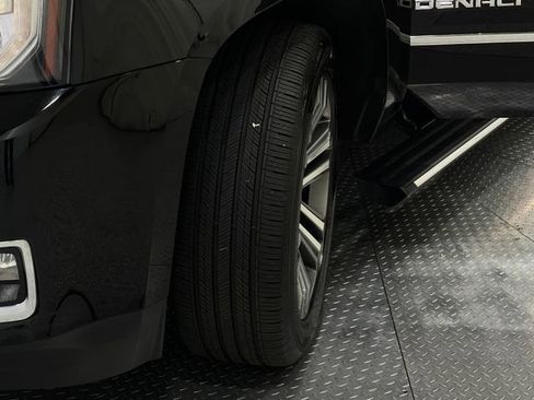 Used 2019 GMC Yukon XL Denali w/ Denali Ultimate Package image 39