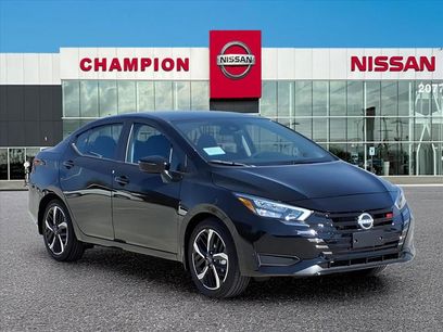 New 2025 Nissan Versa SR w/ Trunk Package