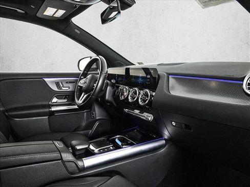 Used 2023 Mercedes-Benz GLA 250 4MATIC image 24