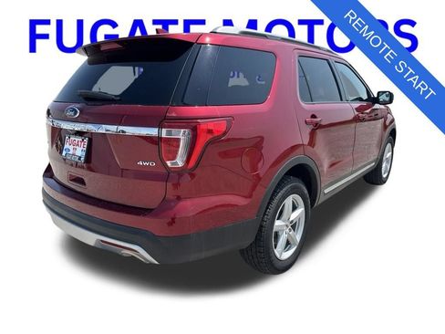 Used 2017 Ford Explorer XLT w/ Equipment Group 202A AWD/4WD image 6