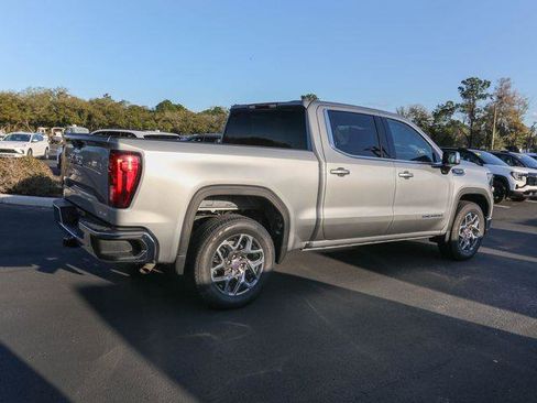 New 2026 GMC Sierra 1500 SLE image 10