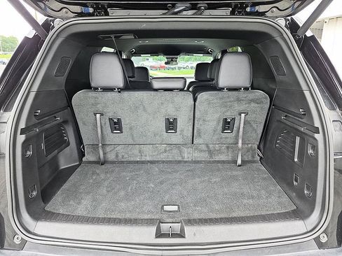 Certified 2026 Chevrolet Traverse LT FWD image 32