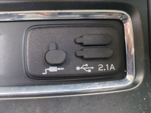 Used 2022 Subaru Ascent Limited w/ Technology Package AWD/4WD image 25