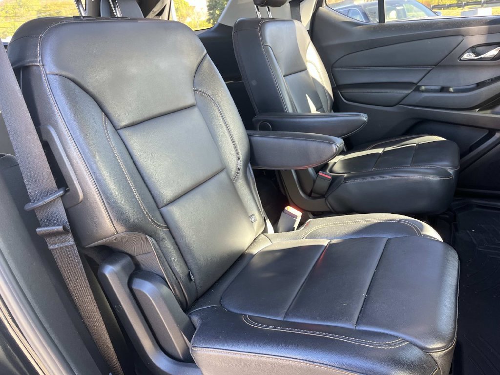 Used 2018 Chevrolet Traverse LT w/ LPO, 'HIT The Road' Package FWD image 28