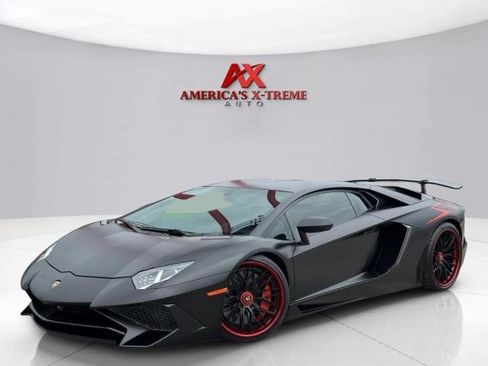 Used 2017 Lamborghini Aventador LP 750-4 Superveloce AWD/4WD image 2