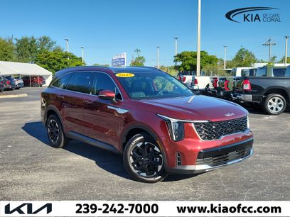 Certified 2025 Kia Sorento S w/ Panoramic Sunroof Package