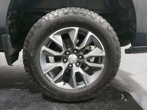 Used 2024 Chevrolet Silverado 1500 LT image 31