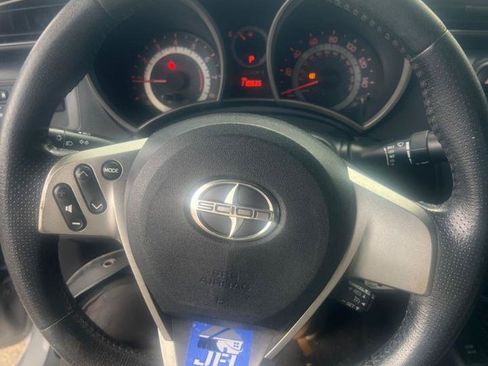 Used 2012 Scion tC FWD image 15
