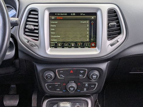 Used 2021 Jeep Compass Latitude w/ Driver Assistance Group image 25