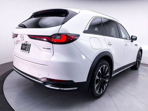Used 2024 MAZDA CX-90 Plug-In Hybrid w/ Premium Pkg AWD/4WD image 17