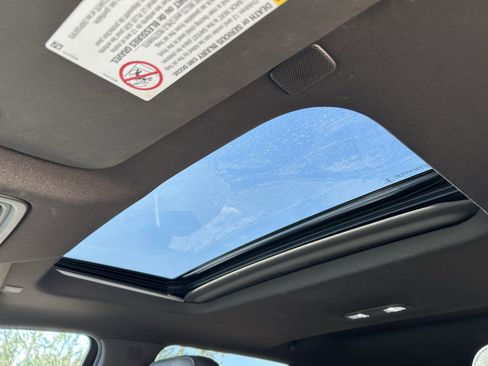 Used 2020 GMC Sierra 2500 Denali w/ Denali Ultimate Package image 11