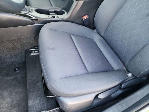 Used 2023 Toyota Corolla LE image 16