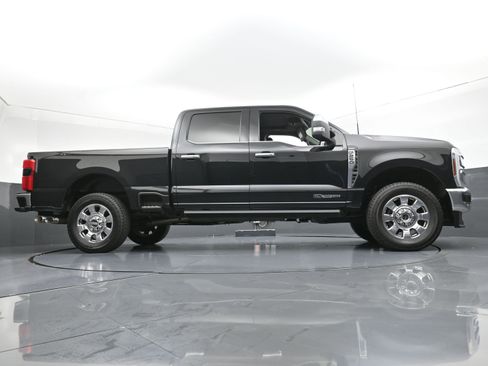 Used 2024 Ford F250 Lariat w/ Lariat Ultimate Package image 27