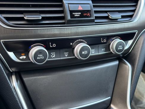 Used 2019 Honda Accord LX image 22