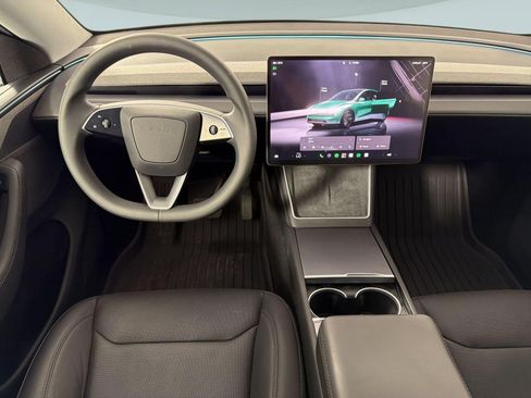Used 2026 Tesla Model Y 2WD image 29