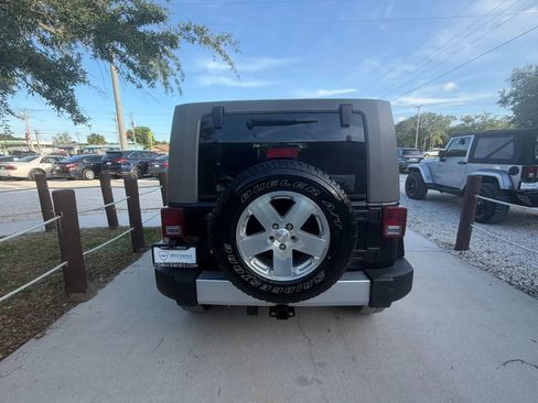 Used 2008 Jeep Wrangler Unlimited Sahara w/ Trailer Tow Group AWD/4WD image 7