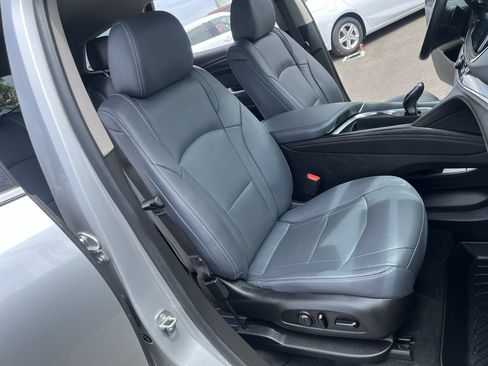 Used 2021 Buick Enclave Essence FWD image 25