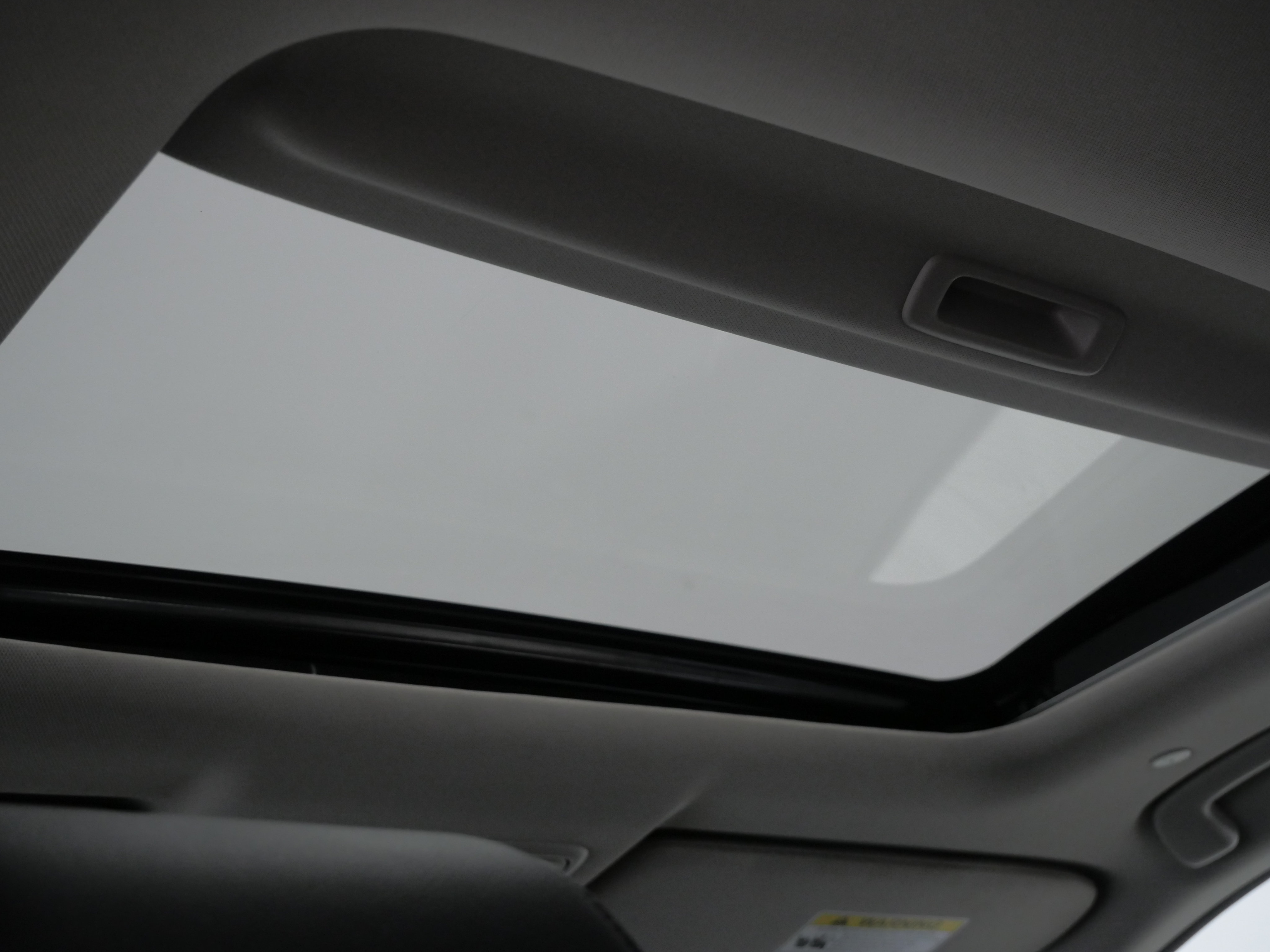 Used 2025 Honda CR-V EX-L image 4