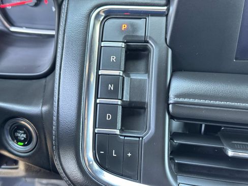 Used 2023 Chevrolet Suburban LS AWD/4WD image 17