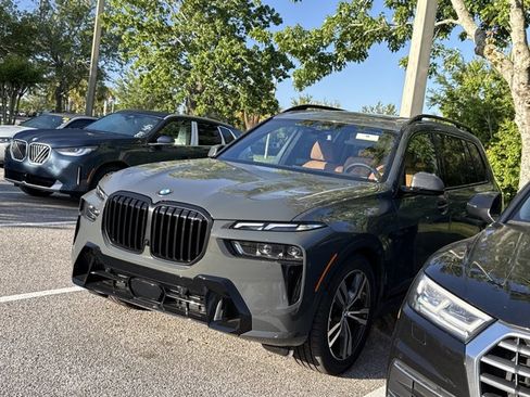 New 2026 BMW X7 xDrive40i w/ M Sport Package image 3