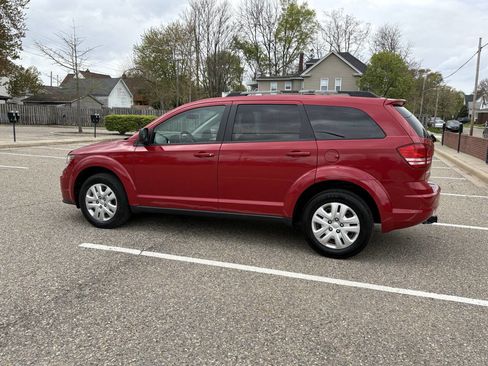 Used 2018 Dodge Journey SE FWD image 14