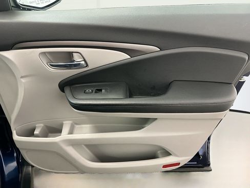 Used 2020 Honda Pilot EX image 33