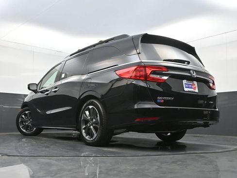 Used 2023 Honda Odyssey Elite image 35
