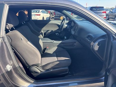 Used 2023 Dodge Challenger R/T w/ Blacktop Package image 24