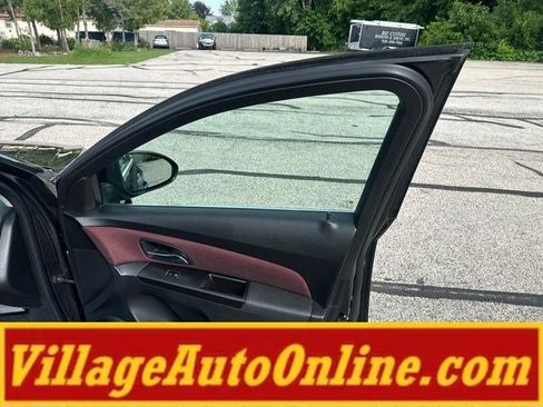 Used 2014 Chevrolet Cruze LT FWD image 31