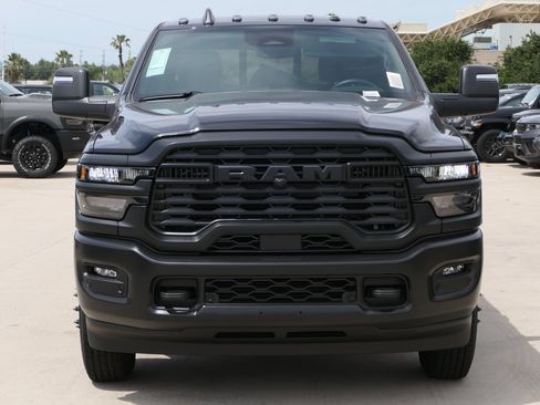 New 2026 RAM 3500 Tradesman AWD/4WD image 7