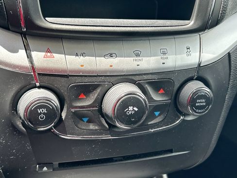 Used 2016 Dodge Journey SE w/ Flexible Seating Group FWD image 21